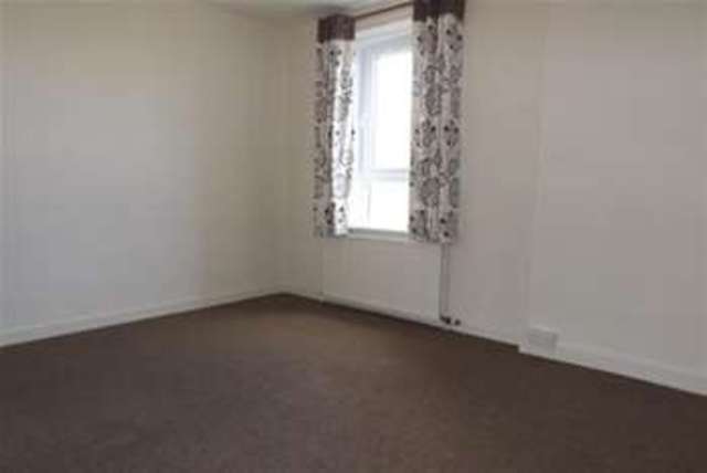  Image of 2 Bedroom Flat to rent at Dundee, DD3 8AD