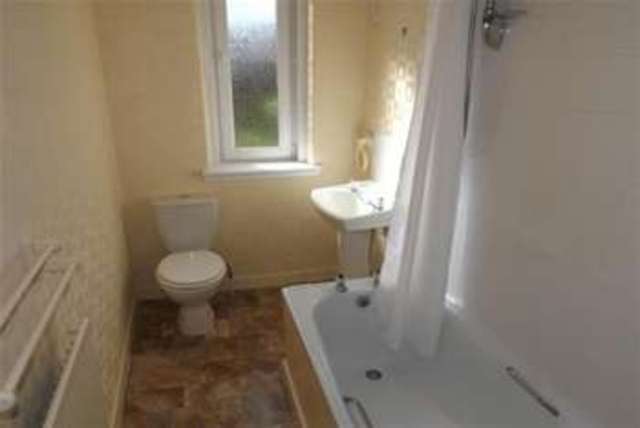  Image of 2 Bedroom Flat to rent at Dundee, DD3 8AD