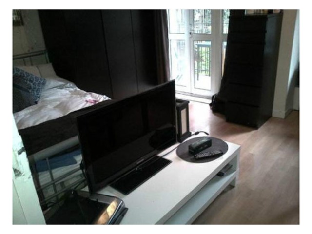  Image of 2 Bedroom Flat to rent at New North Street  Holborn, WC1N 3PH