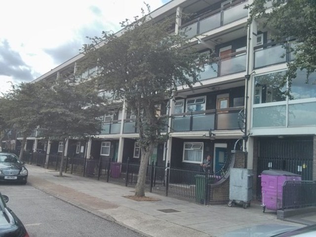  Image of Ground Flat to rent at OLD CHURCH ROAD STEPNEY LONDON, E1 0QB