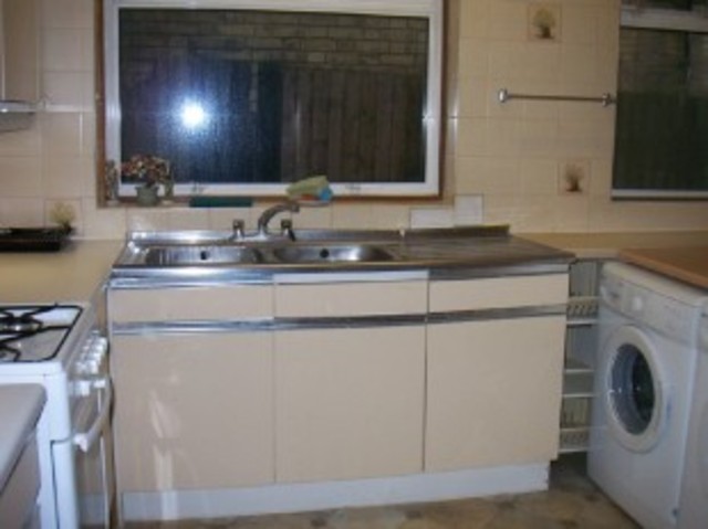  Image of Studio to rent at Old Park Road  London, N13 4RE