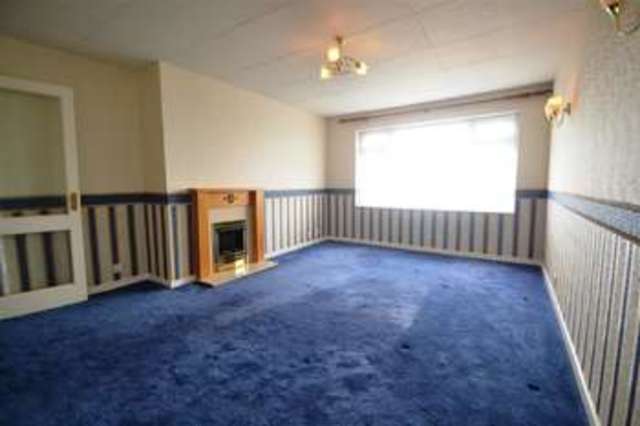 Image of 2 Bedroom Apartment to rent at Morden, SM4 5RN