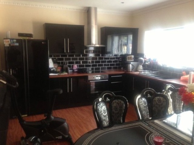  Image of 1 Bedroom Terraced to rent at PEEL PLACE  GANTS HILL, IG5 0PS