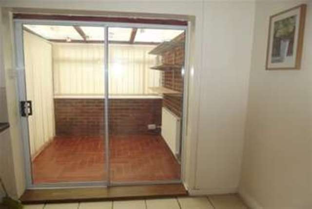  Image of 3 Bedroom Detached to rent at Wrexham, LL12 0RW