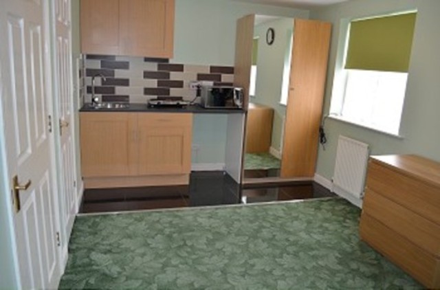 Image of Studio to rent at Pickards Close  Southgate, N14 6JG