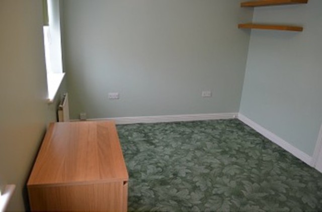  Image of Studio to rent at Pickards Close  Southgate, N14 6JG