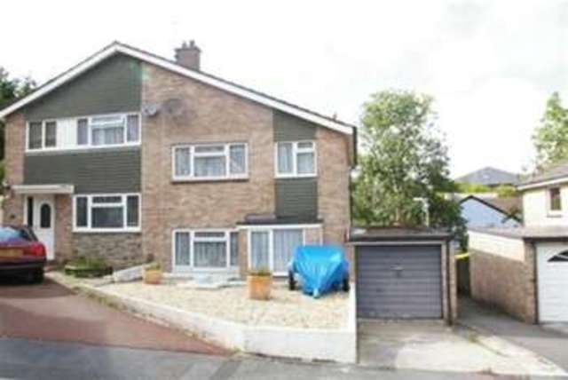  Image of 3 Bedroom Detached to rent at Plymouth, PL9 8UU