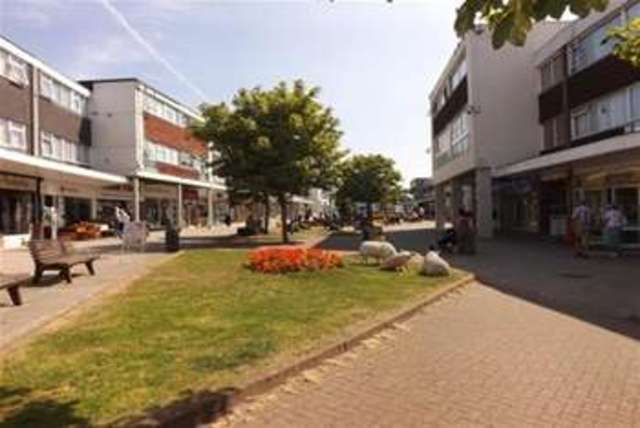  Image of 3 Bedroom Detached to rent at Plymouth, PL9 8UU