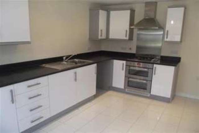  Image of 4 Bedroom Detached to rent at Corby, NN17 5EE