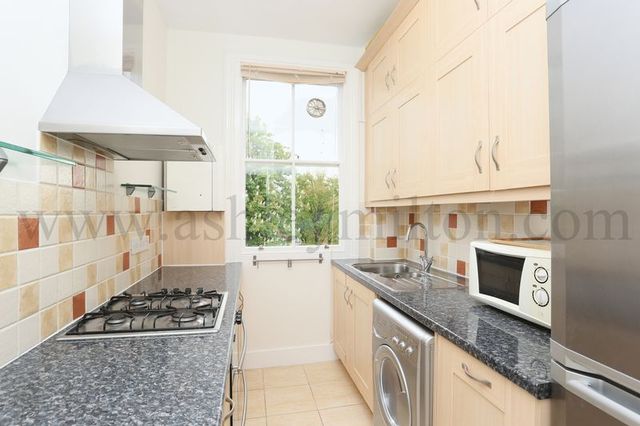  Image of 2 Bedroom Flat to rent at Randolph Avenue Array Maida Vale, W9 1DJ