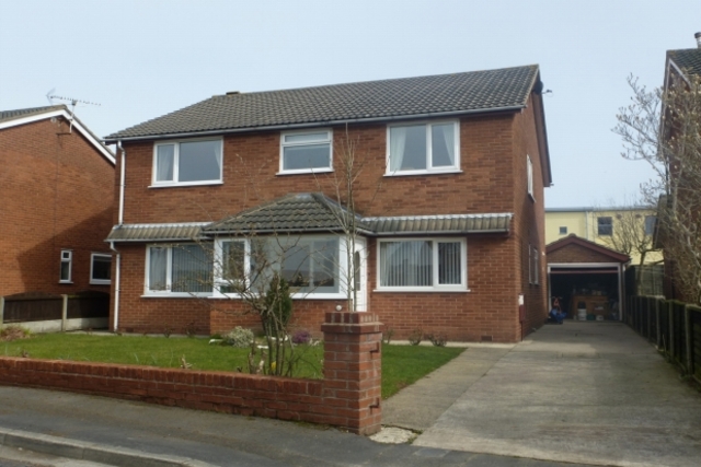  Image of 1 Bedroom Apartment to rent at RAWSTRONE CLOSE FRECKLETON PRESTON, PR4 1PR