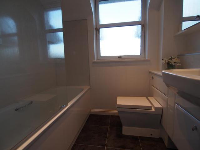  Image of 2 Bedroom Flat to rent at Ferryhill Aberdeen Aberdeen, AB10 7GR