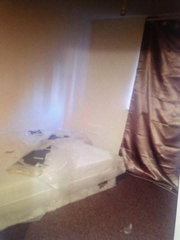  Image of 1 Bedroom Ground Flat to rent at ROXY AVENUE  CHADWELL HEATH, RM6 4AZ