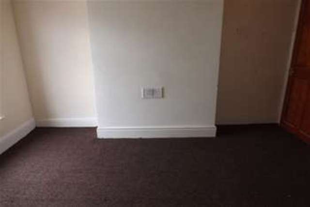  Image of 3 Bedroom Detached to rent at Runcorn, WA7 5SY