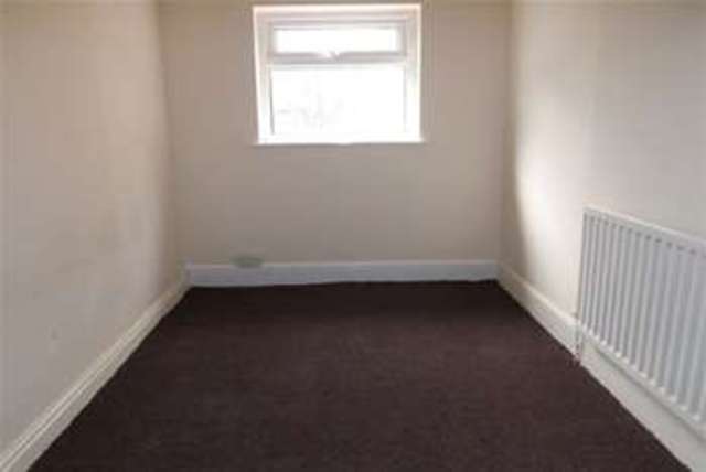  Image of 3 Bedroom Detached to rent at Runcorn, WA7 5SY