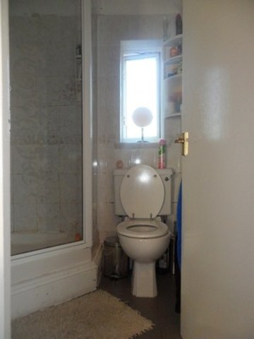  Image of Terraced to rent at SHEPPEY ROAD  DAGENHAM, RM9 4JU