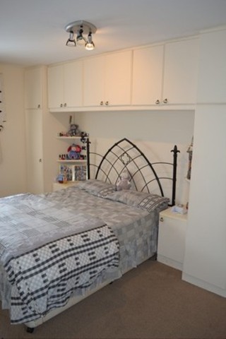  Image of 3 Bedroom End of Terrace to rent at Sherman Gardens  Chadwell Heath, RM6 4AX