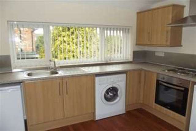  Image of 3 Bedroom Flat to rent at Redditch, B98 7JQ