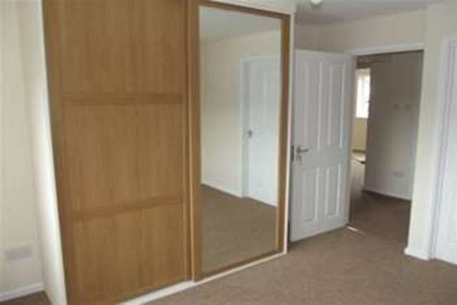  Image of 3 Bedroom Flat to rent at Redditch, B98 7JQ