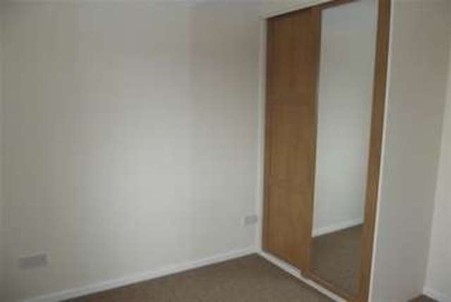  Image of 3 Bedroom Flat to rent at Redditch, B98 7JQ