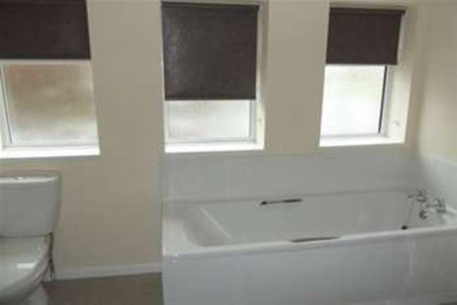  Image of 3 Bedroom Flat to rent at Redditch, B98 7JQ