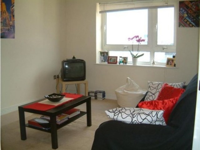  Image of 1 Bedroom Apartment to rent at SPECTRUM TOWER 2 - 20 HAINUALT STREET ILFORD, IG1 4GZ