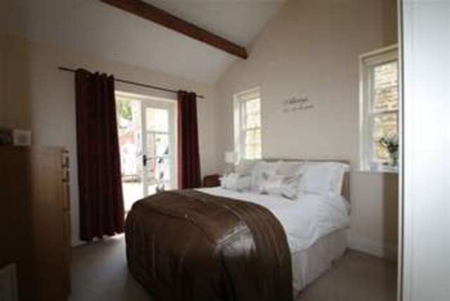  Image of 1 Bedroom Flat to rent at Chippenham, SN15 3JJ