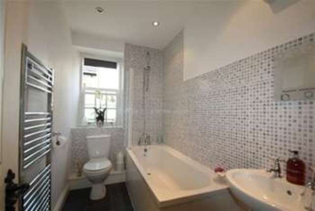  Image of 1 Bedroom Flat to rent at Chippenham, SN15 3JJ