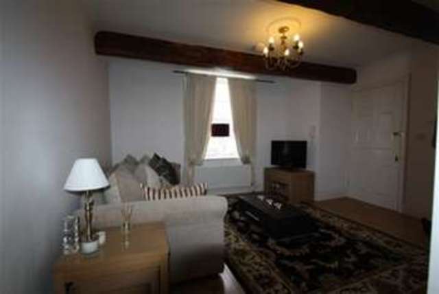  Image of 1 Bedroom Flat to rent at Chippenham, SN15 3JJ