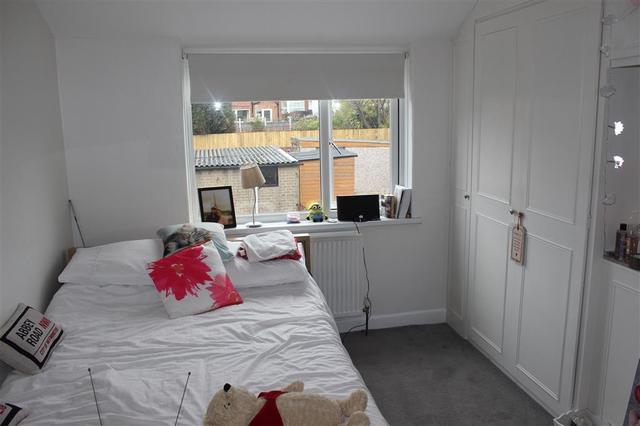  Image of 3 Bedroom Detached to rent at Stanley Avenue  BIRMINGHAM, B32 2HA