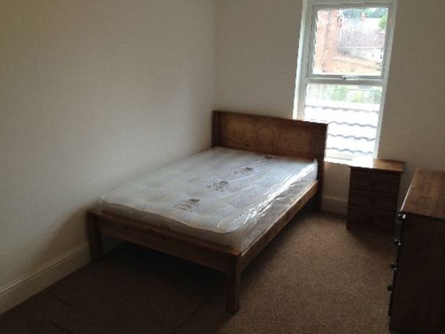  Image of 4 Bedroom House Share to rent at Selly Oak West Midlands Selly Oak, B29 7AX