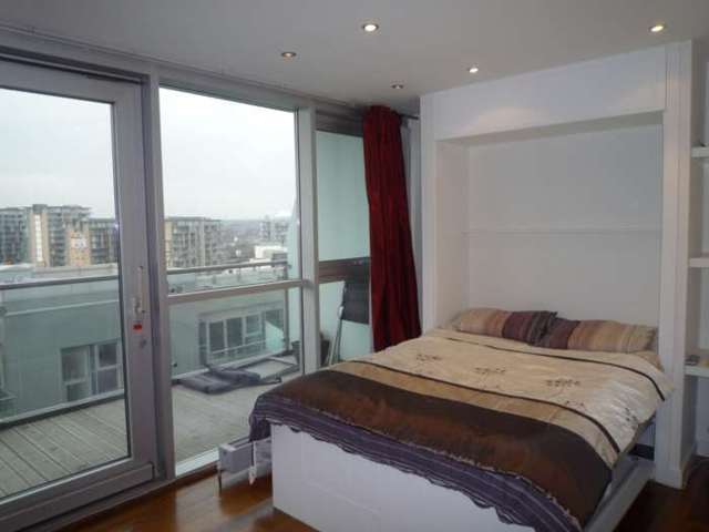  Image of 1 Bedroom Apartment to rent at Clowes St  Manchester, M3 5NE