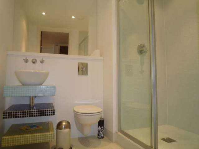  Image of 1 Bedroom Apartment to rent at Clowes St  Manchester, M3 5NE