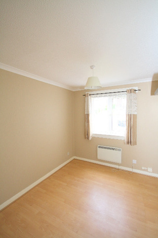  Image of 2 Bedroom Flat to rent at Ballumbie Dundee Dundee, DD4 0TQ