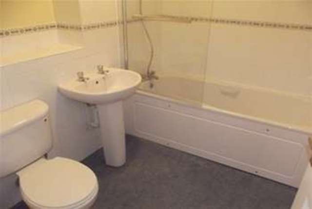  Image of 2 Bedroom Flat to rent at Felixstowe, IP11 2PR