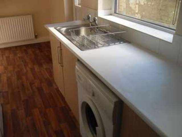 Image of 2 Bedroom Terraced to rent at Percy Street  Middlesbrough, TS1 4DD
