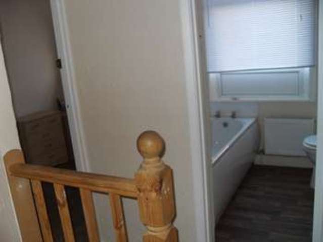  Image of 2 Bedroom Terraced to rent at Percy Street  Middlesbrough, TS1 4DD