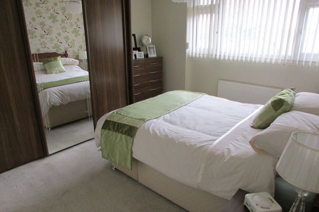  Image of 3 Bedroom Semi-Detached for sale at Western Way  Basingstoke, RG22 6EX