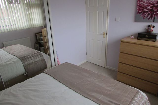  Image of 3 Bedroom Semi-Detached for sale at Western Way  Basingstoke, RG22 6EX