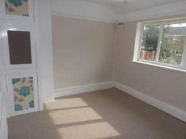 Image of 3 Bedroom Semi-Detached for sale at Hucknall Nottingham Hucknall, NG15 6LR
