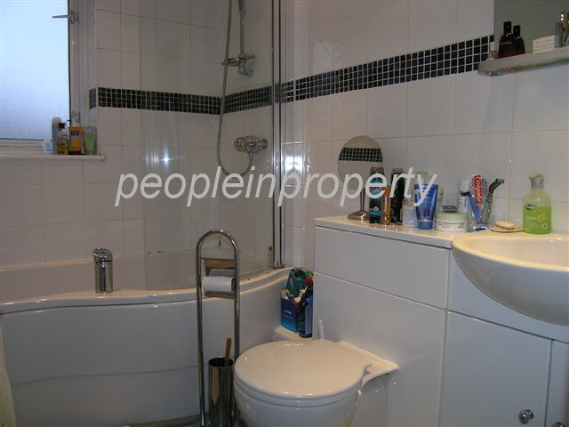  Image of 2 Bedroom Terraced to rent at Wimbledon, SW19 7QG