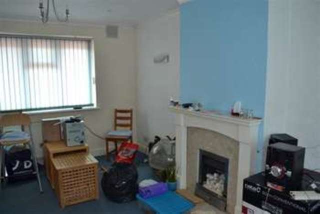  Image of 3 Bedroom Semi-Detached for sale at Albright Road  Oldbury, B68 9NQ