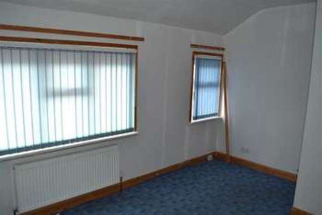  Image of 3 Bedroom Semi-Detached for sale at Albright Road  Oldbury, B68 9NQ
