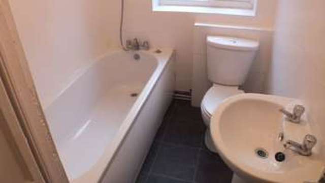  Image of 3 Bedroom Terraced to rent at Andrew Street  Liverpool, L4 4DT