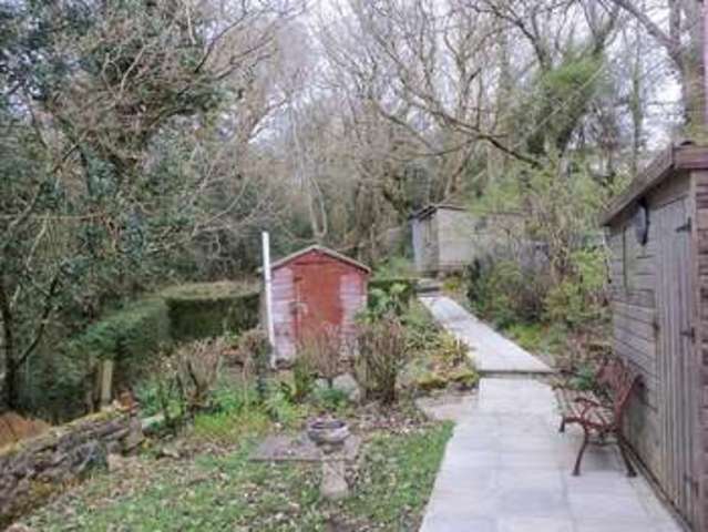  Image of 3 Bedroom Property for sale at Pontyberem Llanelli, SA15 5EY