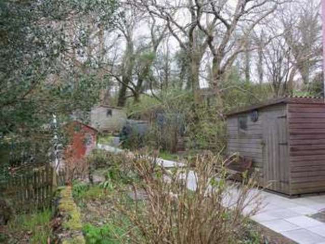  Image of 3 Bedroom Property for sale at Pontyberem Llanelli, SA15 5EY