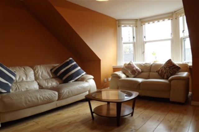  Image of 2 Bedroom Flat to rent at Paisley Renfrewshire Renfrewshire, PA1 2EX