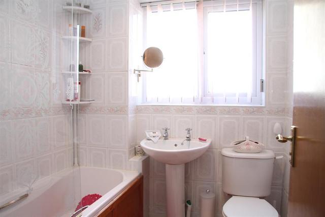  Image of 4 Bedroom Detached for sale at Leeds  Tinshill, LS16 6RT