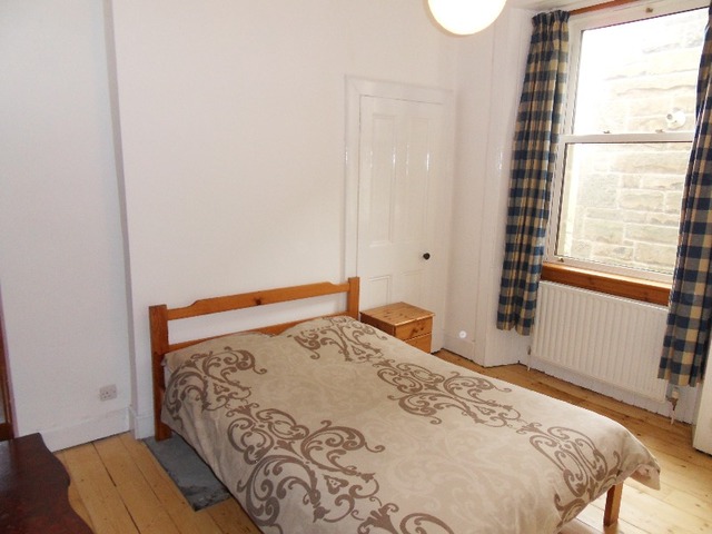  Image of 2 Bedroom Flat to rent at Morningside Edinburgh Edinburgh, EH10 5HZ