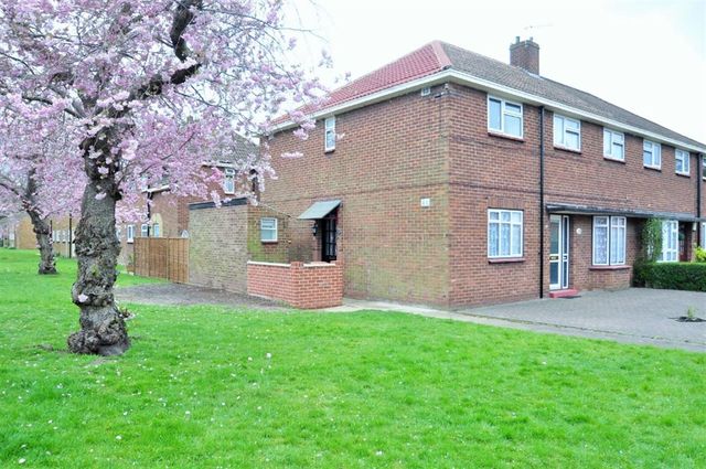  Image of 2 Bedroom Maisonette for sale at Bexleyheath Kent Bexleyheath, DA7 4QA